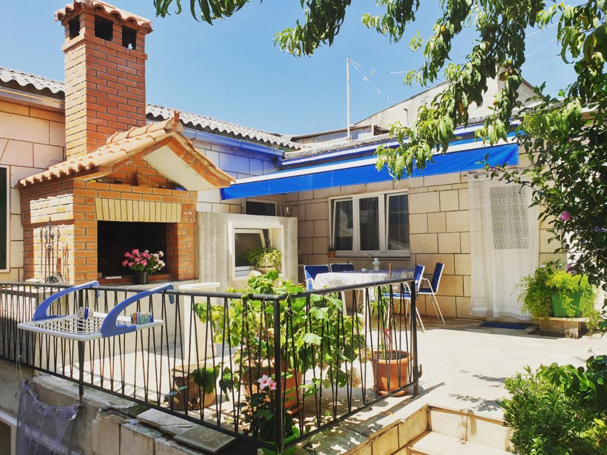 Apartment Pino 푸치스차 외부 사진