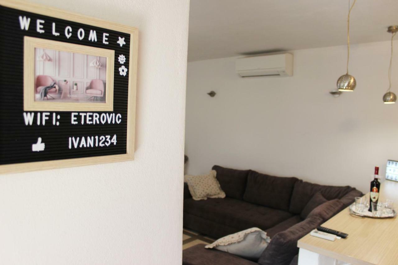 Apartment Pino 푸치스차 외부 사진
